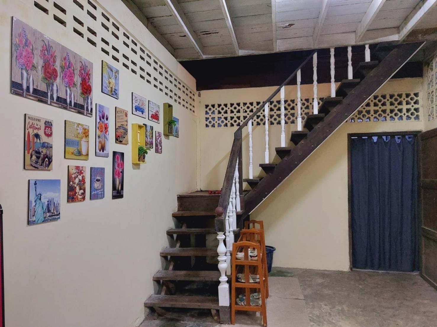 Hostelbed And Retreat Фитсанулок Екстериор снимка