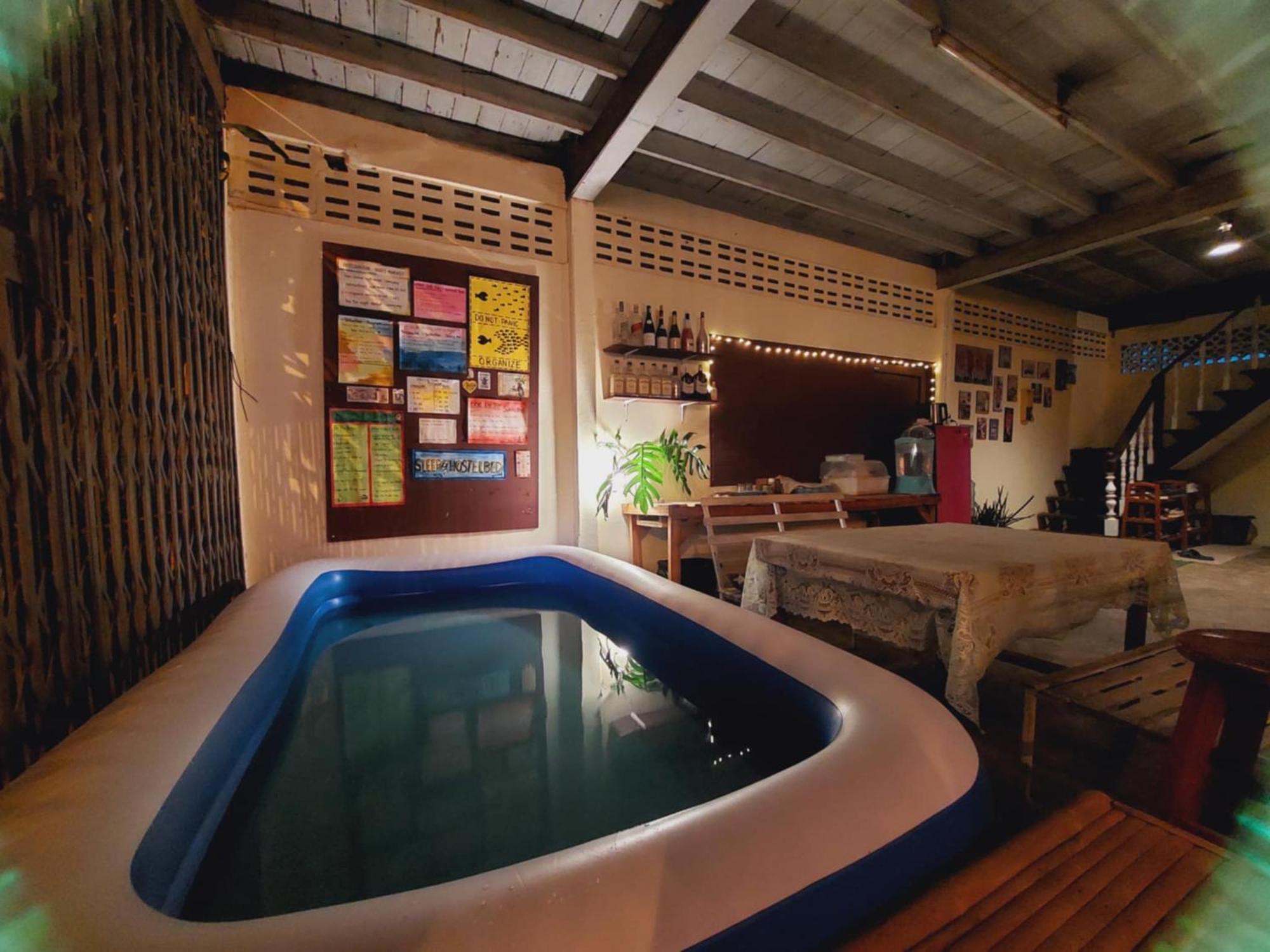 Hostelbed And Retreat Фитсанулок Екстериор снимка
